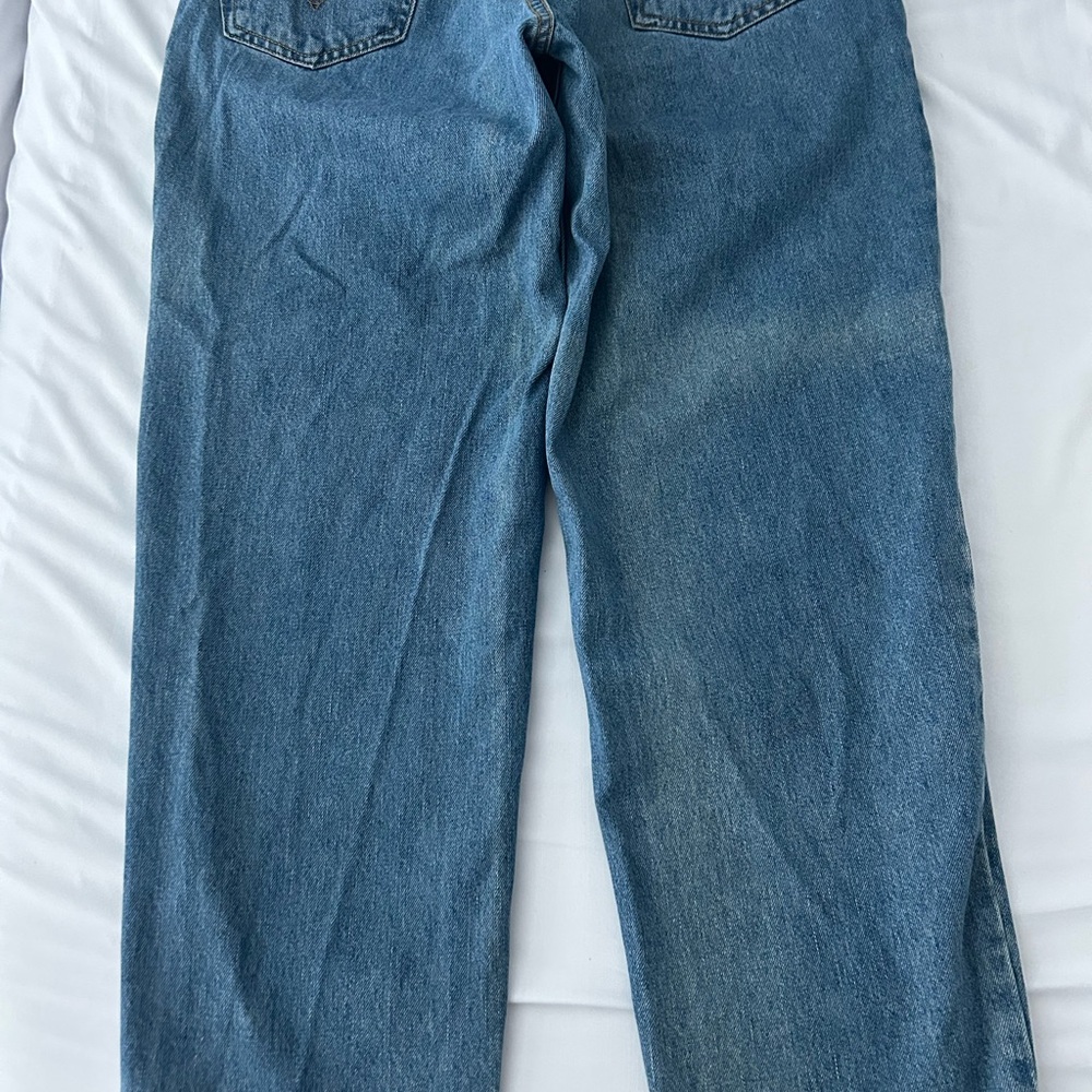 Levi's Light Blue Denim Jeans with Tan Leather Patch - Picture 3 of 6